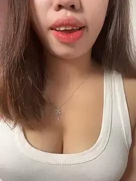 Rose-babyx from StripChat is Freechat