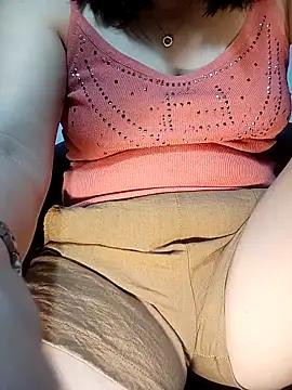 Rose_DiDi from StripChat is Freechat