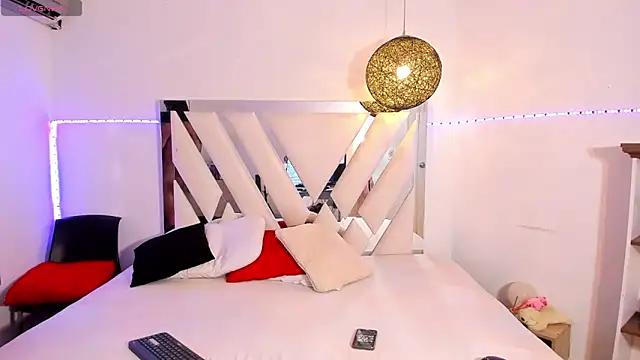 Girls and cam to cam: Watch as these sophisticated entertainers uncover their stunning costumes and curvaceous curves online!