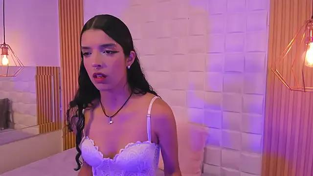 RosieJohnson from StripChat is Freechat