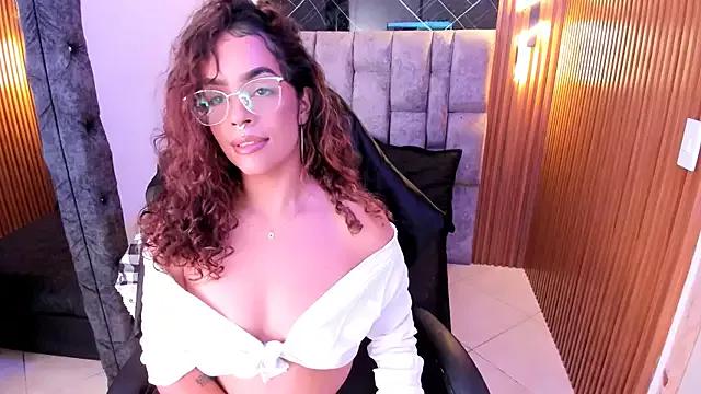 Girls and cam to cam: Watch as these sophisticated entertainers uncover their stunning costumes and curvaceous curves online!