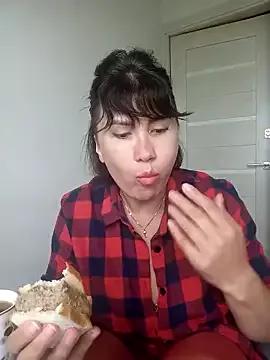 ROXOLANAA_SEXY from StripChat is Freechat