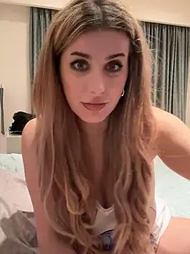 Photos of RoxxyDallas from StripChat is Freechat