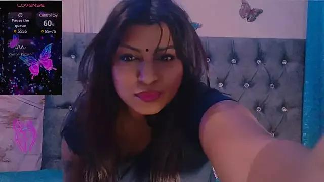 RoyalIndianCreamPuff from StripChat is Freechat