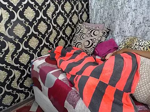 Rubby4Daddy from StripChat is Freechat
