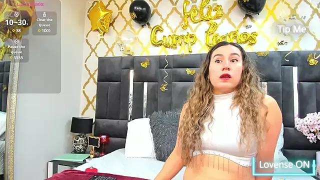 Girls and cam to cam: Watch as these sophisticated entertainers uncover their stunning costumes and curvaceous curves online!