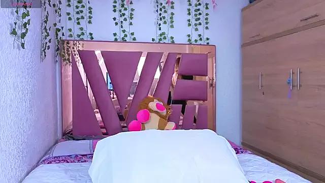 Girls and cam to cam: Watch as these sophisticated entertainers uncover their stunning costumes and curvaceous curves online!