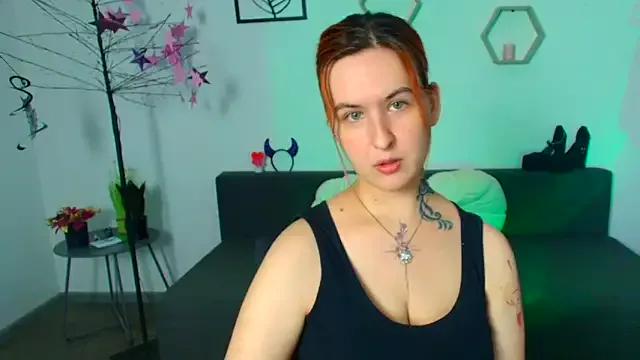 Girls and cam to cam: Watch as these sophisticated entertainers uncover their stunning costumes and curvaceous curves online!