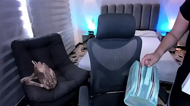 RyleyTaylor from StripChat is Freechat