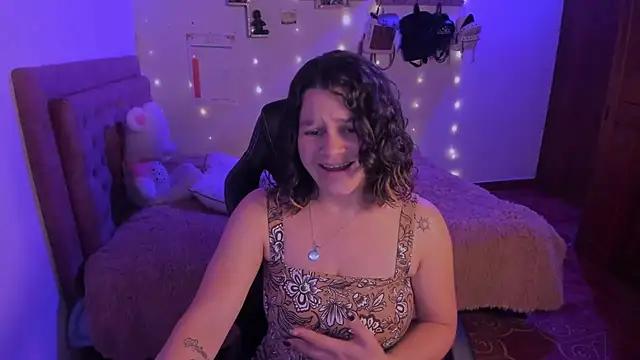 Girls and cam to cam: Watch as these sophisticated entertainers uncover their stunning costumes and curvaceous curves online!
