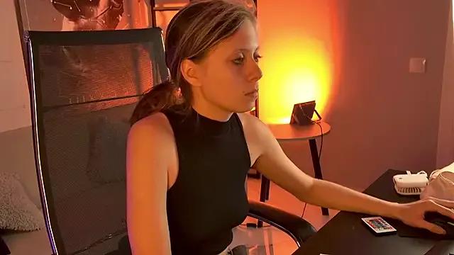 Girls and cam to cam: Watch as these sophisticated entertainers uncover their stunning costumes and curvaceous curves online!