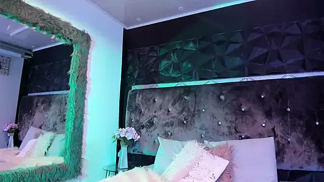 Girls and cam to cam: Watch as these sophisticated entertainers uncover their stunning costumes and curvaceous curves online!