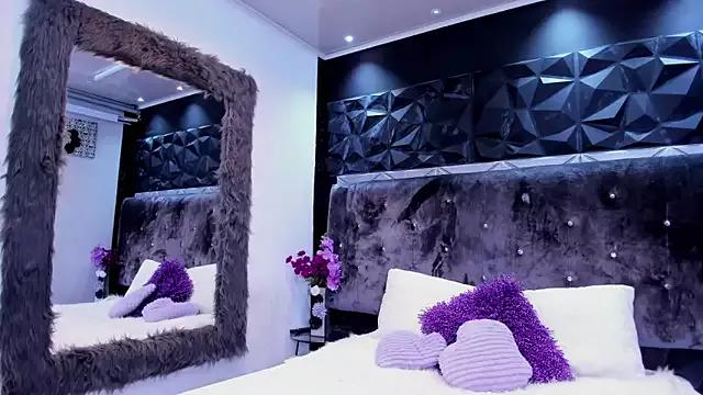 Girls and cam to cam: Watch as these sophisticated entertainers uncover their stunning costumes and curvaceous curves online!