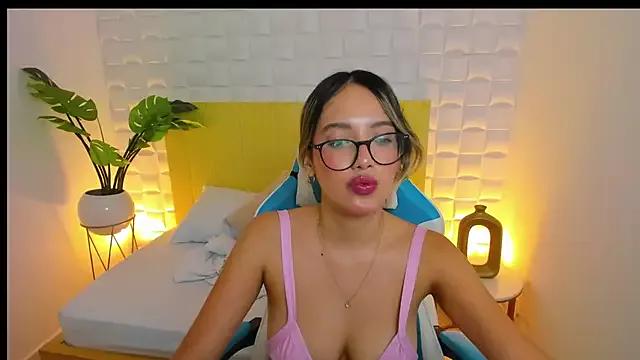 Girls and cam to cam: Watch as these sophisticated entertainers uncover their stunning costumes and curvaceous curves online!