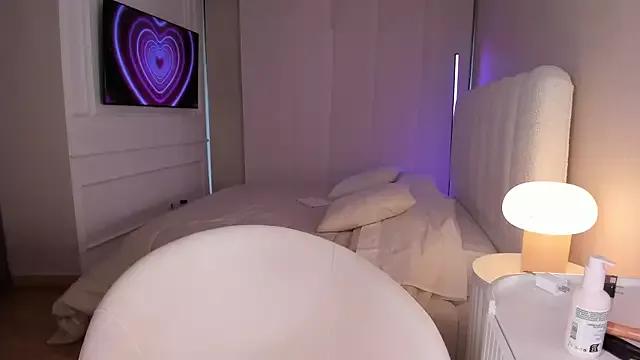 Girls and cam to cam: Watch as these sophisticated entertainers uncover their stunning costumes and curvaceous curves online!