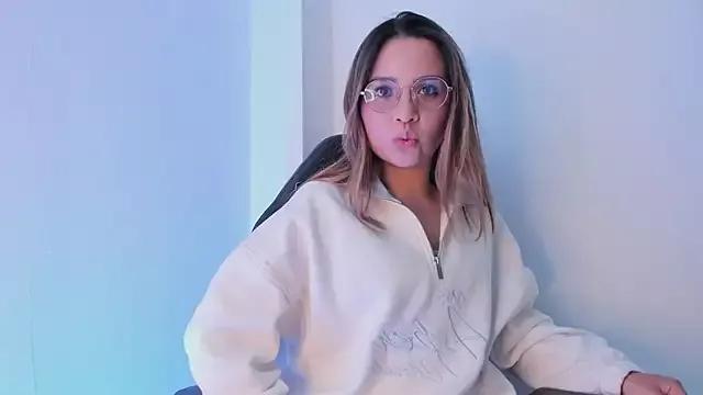 Girls and cam to cam: Watch as these sophisticated entertainers uncover their stunning costumes and curvaceous curves online!