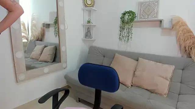 Samanta_Monroe from StripChat is Freechat