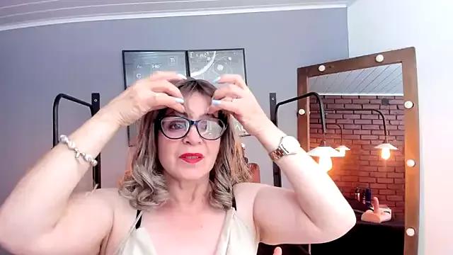 Samantha_mature56 from StripChat is Freechat