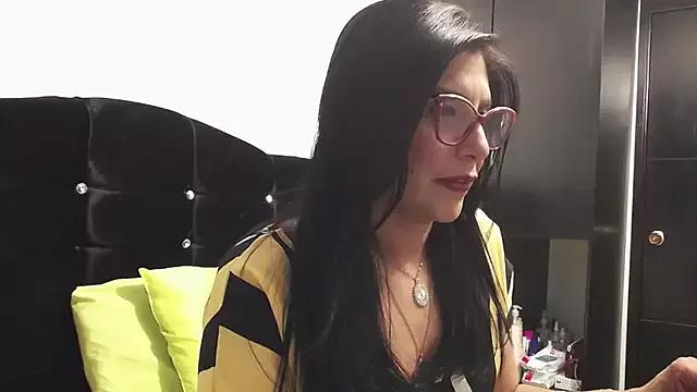 Samantha_Rosse01 from StripChat is Freechat