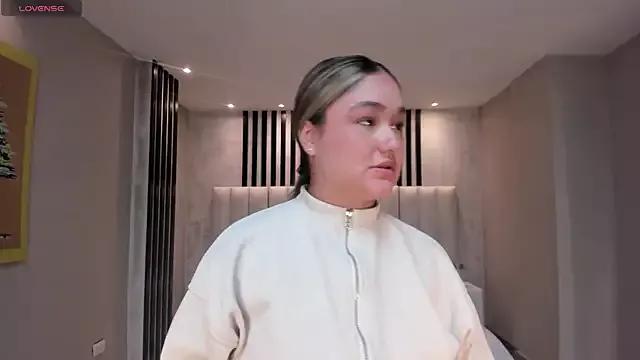 Girls and cam to cam: Watch as these sophisticated entertainers uncover their stunning costumes and curvaceous curves online!