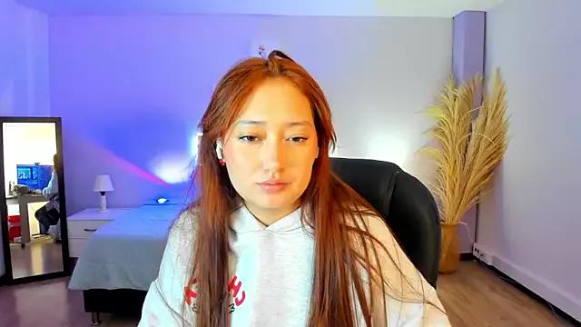 Girls and cam to cam: Watch as these sophisticated entertainers uncover their stunning costumes and curvaceous curves online!