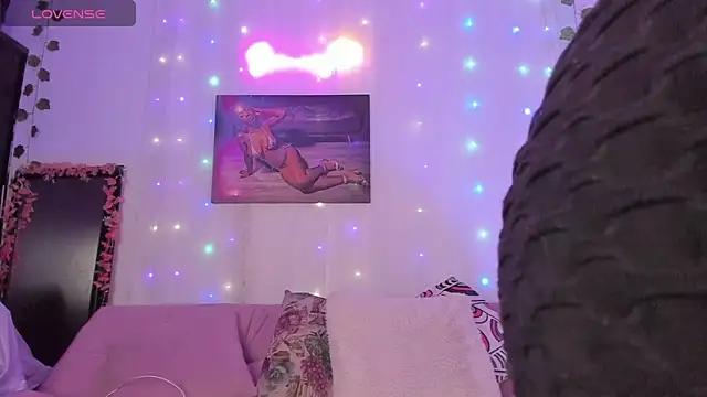 Girls and cam to cam: Watch as these sophisticated entertainers uncover their stunning costumes and curvaceous curves online!