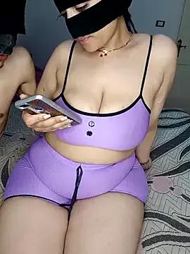 Sara_alasd from StripChat is Freechat