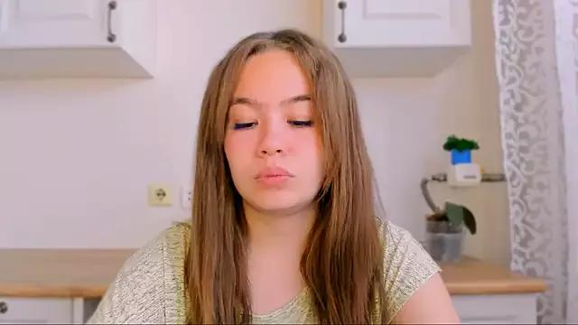 Sara_Kox from StripChat is Freechat