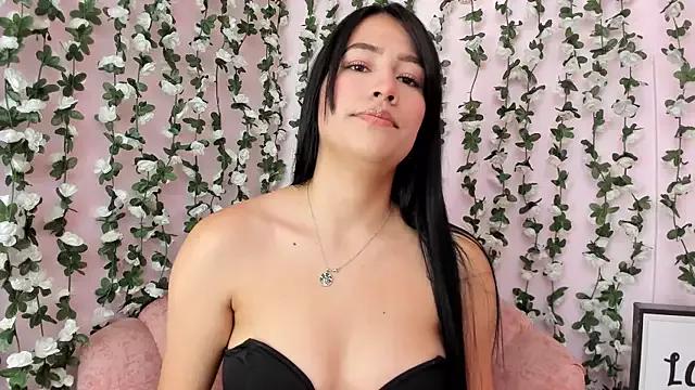 Sara_Kurt from StripChat