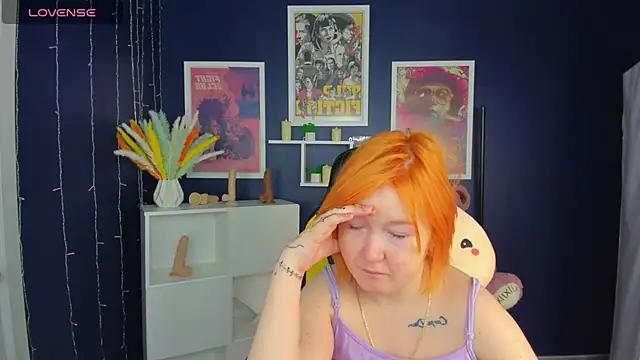 Sara_Robinson from StripChat is Freechat