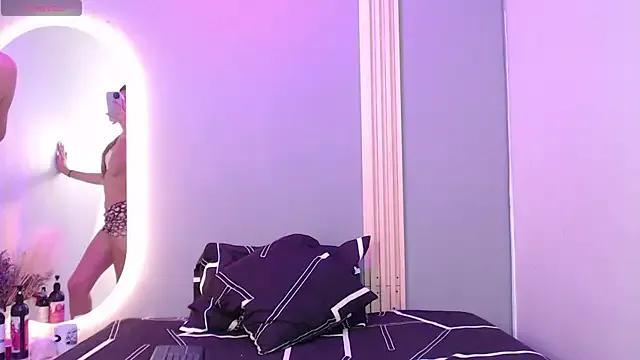 Sara_slim from StripChat is Freechat