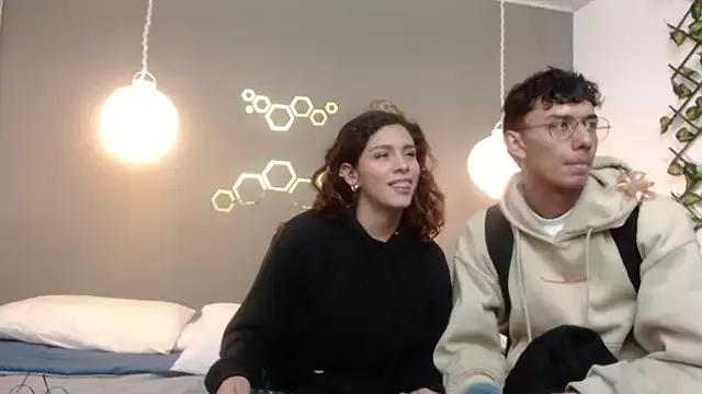 Sarabubbie from StripChat is Freechat