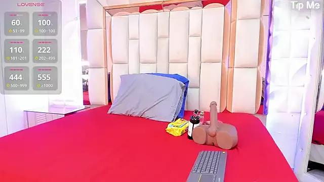 Girls and cam to cam: Watch as these sophisticated entertainers uncover their stunning costumes and curvaceous curves online!