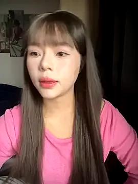 SarahBeii from StripChat is Freechat