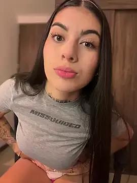 Sarasanders_4 from StripChat is Freechat