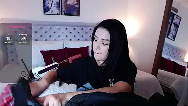 sarascottt from StripChat is Freechat