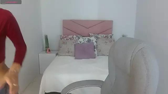 SarayVega_ from StripChat is Freechat