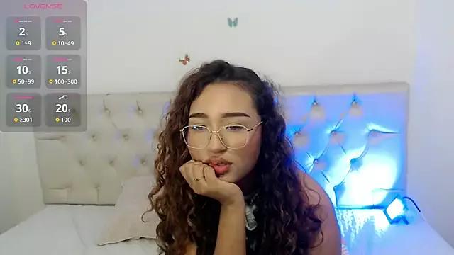 Girls and cam to cam: Watch as these sophisticated entertainers uncover their stunning costumes and curvaceous curves online!