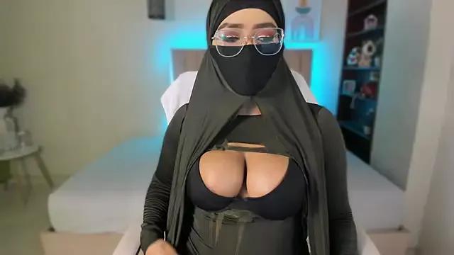 Girls and cam to cam: Watch as these sophisticated entertainers uncover their stunning costumes and curvaceous curves online!