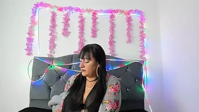 Girls and cam to cam: Watch as these sophisticated entertainers uncover their stunning costumes and curvaceous curves online!