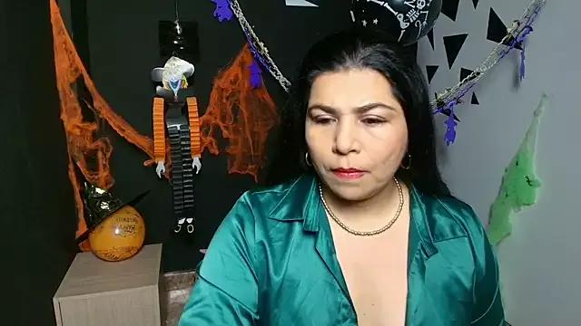 Girls and cam to cam: Watch as these sophisticated entertainers uncover their stunning costumes and curvaceous curves online!