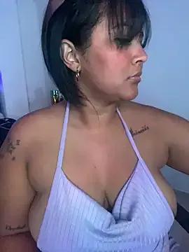 Girls and cam to cam: Watch as these sophisticated entertainers uncover their stunning costumes and curvaceous curves online!