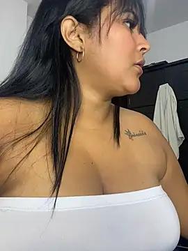 Girls and cam to cam: Watch as these sophisticated entertainers uncover their stunning costumes and curvaceous curves online!