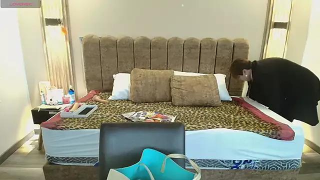 Girls and cam to cam: Watch as these sophisticated entertainers uncover their stunning costumes and curvaceous curves online!