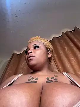 Savage_baby from StripChat is Freechat