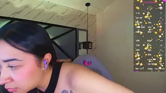 Girls and cam to cam: Watch as these sophisticated entertainers uncover their stunning costumes and curvaceous curves online!