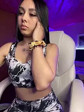 Scarlet_pinkk from StripChat is Freechat
