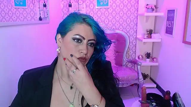 Girls and cam to cam: Watch as these sophisticated entertainers uncover their stunning costumes and curvaceous curves online!
