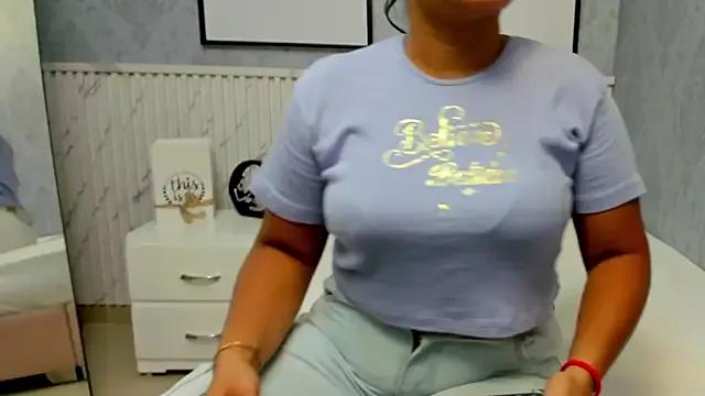 Girls and cam to cam: Watch as these sophisticated entertainers uncover their stunning costumes and curvaceous curves online!