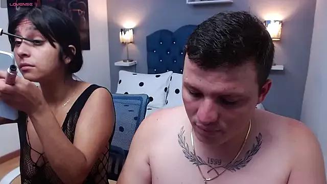 scarlett_and_justin from StripChat is Freechat